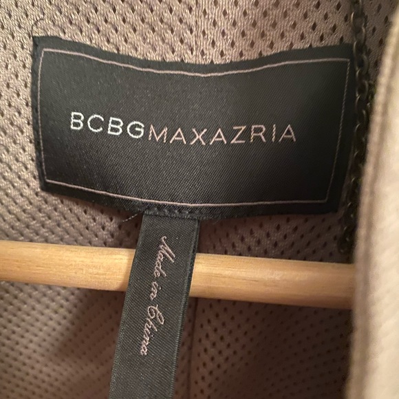 Unique tan color jacket BCBG MAXAZRIA - Picture 2 of 3